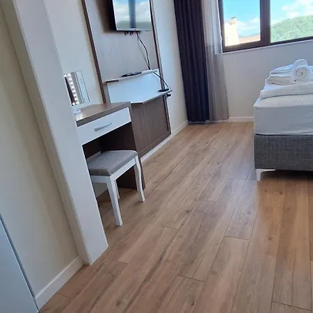 Mint 1 * Veliko Tarnovo